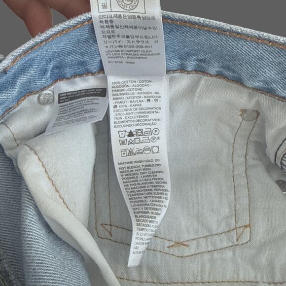 Levi's 405 20" Light Wash Denim Shorts Men's Size 34 GUC - Picture 11 of 11